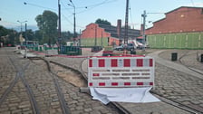 <p>Zajezdnia Dąbie, 10.08.2026. Szpilkostrada w budowie.</p>