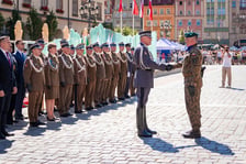 <p>Święto Wojska Polskiego w sobotę 15 sierpnia na wrocławskim Rynku</p>