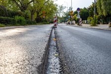 Ruszył remont Al. Wiśniowej we Wrocławiu. Prace prowadzone są tu głownie w nocy, 17.08.2026 r.