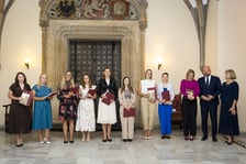 Uroczystość wręczenia aktów na stopień nauczyciela mianowanego we Wrocławiu, 26 sierpnia 2026 z udziałem prezydenta Wrocławia, Jacka Sutryka