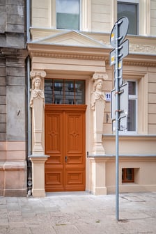 Kamienica Lelewela 11 po remoncie fasady, 1 września 2026