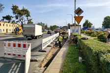 Remont zatoki autobusowej na ulicy Krzywoustego na przystanku „Brücknera”