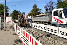 Remont zatoki autobusowej na ulicy Krzywoustego na przystanku „Brücknera”