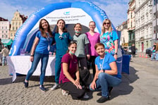 Miasteczko naukowe na placu Solnym na inaugurację 29. Dolnośląskiego Festiwalu Naukowego