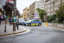 <p>Akcja służb przy ul. Rejtana, po odkryciu na poddaszu kamienicy niewybuchu z czas&oacute;w II wojny światowej.Wrocław, 14.09.2026.</p>