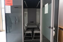 Wrocławskie szkoły podstawowe tworzą przestrzeń do odpoczynku i wyciszenia. Już ok. 50 placówek stworzyło miejsca gdzie uczniowie mogą odpocząć w ciszy.