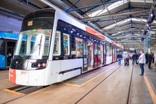 <p>W czerwcu we Wrocławiu testowany był tramwaj Skoda 52T</p>
