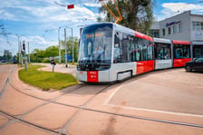<p>W czerwcu we Wrocławiu testowany był tramwaj Skoda 52T</p>