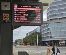 Testy nowych tablic przystankowych na Rondzie Reagana we Wrocławiu