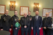 Górnicy w Sali Sesyjnej Urzędu Miasta