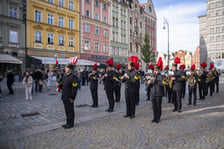 Uroczysty przemarsz górników ulicami Wrocławia