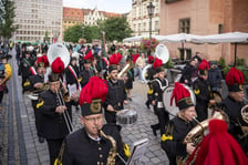 Uroczysty przemarsz górników ulicami Wrocławia