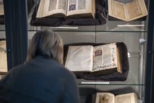 Wystawa obiektów z księgozbioru klasztoru dominikanów we Wrocławiu w Bibliotece Uniwersyteckiej