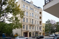Kamienica przy ulicy Wysokiej 4 tuż przed zakończeniem remontu