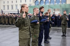 Ślubowanie i defilada kadetów Liceum Służb Mundurowych na Placu Wolności, 22.10.2026 r.