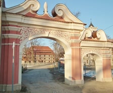 Brama w Galowicach