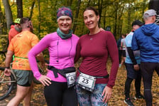 <p>Uczestnicy biegu CITY TRAIL w Lesie Osobowickim. Wrocław, 24.10.2026.</p>