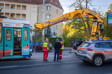 Sytuacja po wypadku tramwaju z autobusem