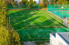 Kompleks sportowy na terenie SP 42 przy ul. Wałbrzyskiej na Klecinie