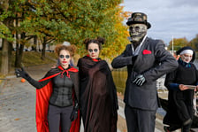 "SUPowisko Grozy" przepłynęło przez Wrocław w Halloween