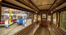 Wnętrze pochodzącego z 1901 roku tramwaju - Max Berg