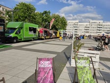 foodtrucki na placu Nowy Targ