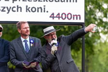 Ambasador Republiki Czeskiej w Polsce, Jakub Dürr (z lewej) oraz Jerzy Sawka, dyrektor WTWK Partynice
