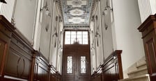 Najładniejsze kamienice, klatki schodowe i sienie Wrocławia