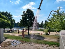 W tym sezonie wrocławskie baseny i kąpieliska odwiedziło 166 tys. osób