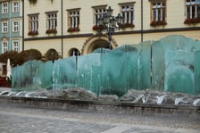 Fontanna na pl. Gołębim zostanie wyremontowana. Zarząd Dróg i Utrzymania Miasta szuka wykonawcy