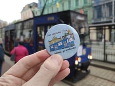 Tramwaj ?Czytuś? to zabytkowy Konstal 105NA #2558. Pasażerami tramwaju byli wrocławscy uczniowie, którym fragmenty książek i opowiadań czytały znane osoby związane z Wrocławiem