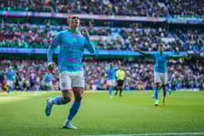 Manchester City. Zespół, który jeszcze kilkanaście lat temu uchodził za niegroźnego sąsiada dla lokalnego rywala ? Manchesteru United. Obecnie The Citizens to globalna marka i jedna z najmocniejszych drużyn na świecie, a na Etihad Stadium występują Erling Haaland, Kevin de Bruyne, Bernardo Silva czy Joao Cancelo. Loty do Manchesteru warto rozważyć tym bardziej, że często można je wyrwać w bardzo korzystnych cenach!