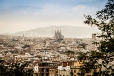 10. Hiszpania. Niezwykła mieszanka kultur, tradycji, historycznej architektury i sztuki. Z wrocławskiego lotniska polecimy do Barcelony, Malagi, Alicante, na Lanzarote i Majorkę.