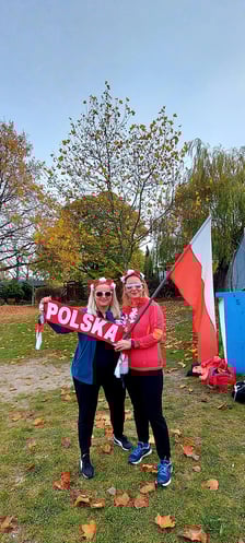 Morsy z Wrocławia (na zdjęciu) uczciły Święto Niepodległości uroczystą kąpielą w Morskim Oku. Było bardzo uroczyście