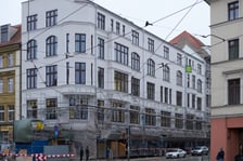 Zabytkowa kamienica pod adresem ul. Krupnicza 2-4