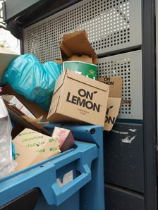 Podwórko na Przedmieściu Świdnickim, zdjęcia z różnych miesięcy