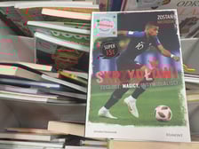 Książka "Skrzydłowi" to jedna z propozycji do wypożyczenia