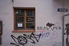 Pub Rejs przy ul. Kotlarskiej i Więziennej