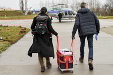 Transport serca do przeszczepu przez policyjny śmigłowiec
