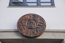 <p>Nadodrzańskie bulwary w centrum miasta wyremontowano ostatnio w wielu miejscach</p>
