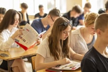 Na zdjęciu uczniowie z Ukrainy w liceum nr XV we Wrocławiu