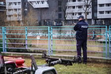 Na zdjęciu akcja poszukiwawcza w okolicach mostu Sikorskiego