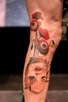 <p>2 miejsce w kategorii Najlepszy tatuaż I dnia konwentu -&nbsp;Anna Karpova Dead Body Tattoo</p>