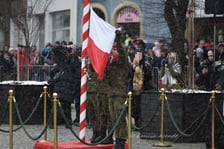 <p>Żołnierze 16. Dolnośląskiej Brygady Obrony Terytorialnej podczas uroczystego składania przysięgi</p>