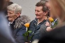 <p>Mieszkanki schroniska podczas uroczystości&nbsp;</p>