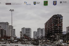 <p>Na zdjęciu: Wystawa fotograficzna poświęcona zniszczonym miastom europejskim</p>