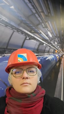 Dominika Pilak-Zadworna,  nauczycielka fizyki i matematyki z Wrocławia, odwiedziła Europejską Organizację Badań Jądrowych CERN w Genewie