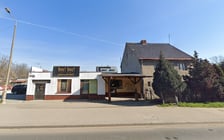 <p>Strachowskiego 16 - wydano zgodę na rozbi&oacute;rkę budynku gospodarczego oraz części budynku mieszkalnego jednorodzinnego -przebudowa.&nbsp;</p>