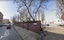 <p>Tęczowa - Prosta - Kolejowa - Zarząd Zasobu Komunalnego złożył wniosek o rozbi&oacute;rkę kom&oacute;rek gospodarczych i muru</p>