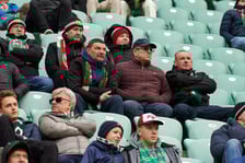 Kibice na trybunach Tarczyński Arena we Wrocławiu, mecz Śląsk Wrocław - Piast Gliwice, 06.04.2023